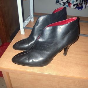 Black Kitten Heel Shoes